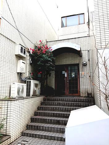 正面玄関