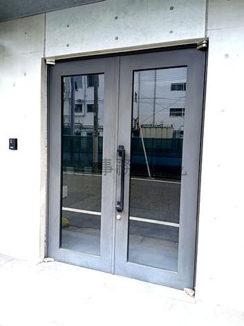 正面玄関