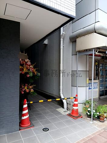 正面玄関