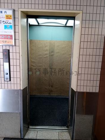 エレベーター