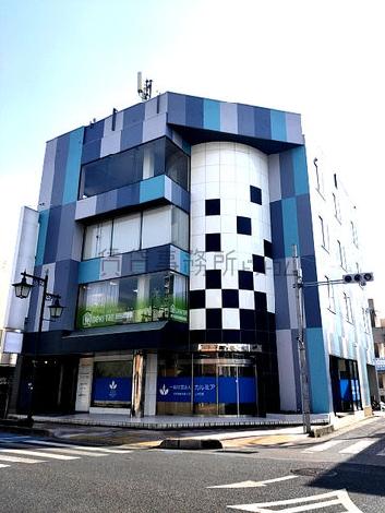春日部アークビルの外観写真