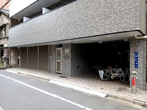 正面玄関