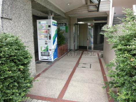 正面玄関