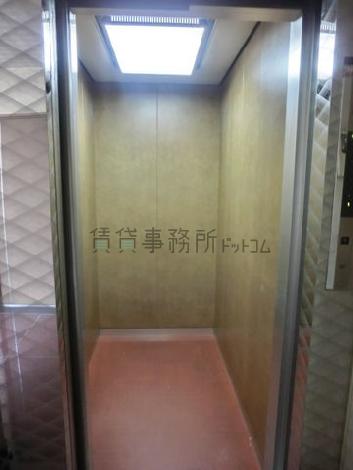 エレベーター