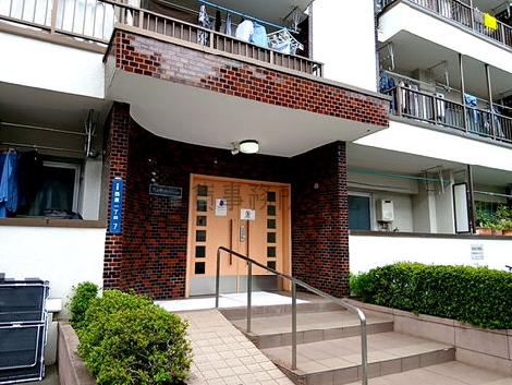 正面玄関