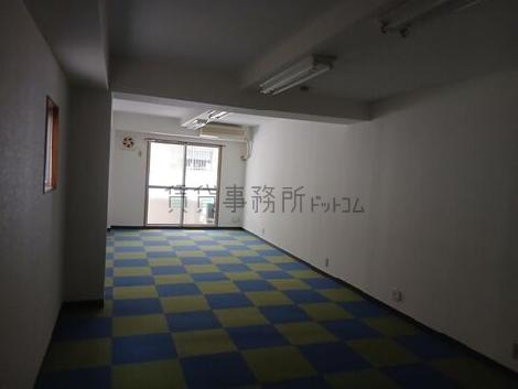 ビガーM&Mの室内