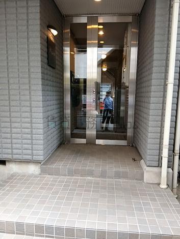 正面玄関
