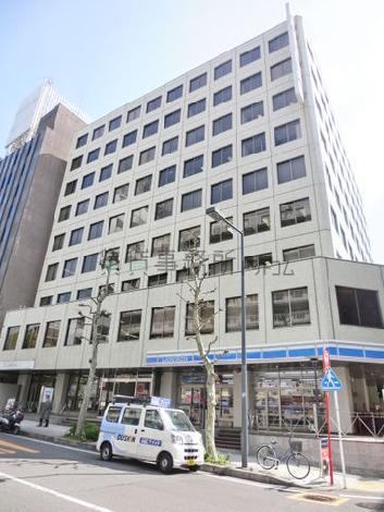 横浜東芝ビルの外観写真