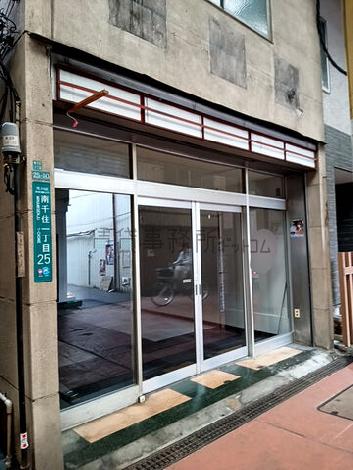 正面玄関
