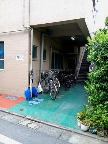 正面玄関