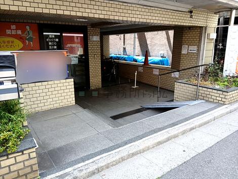 正面玄関