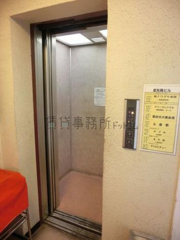 エレベーター