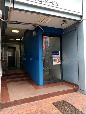 正面玄関