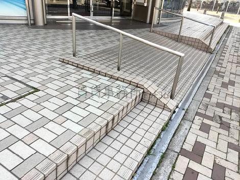 正面玄関