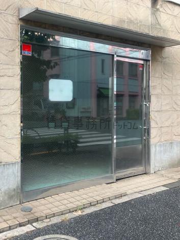 正面玄関