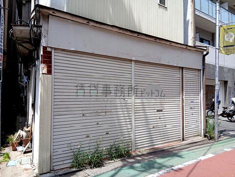 正面玄関