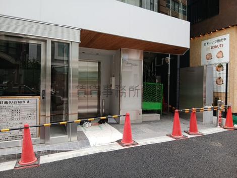 正面玄関