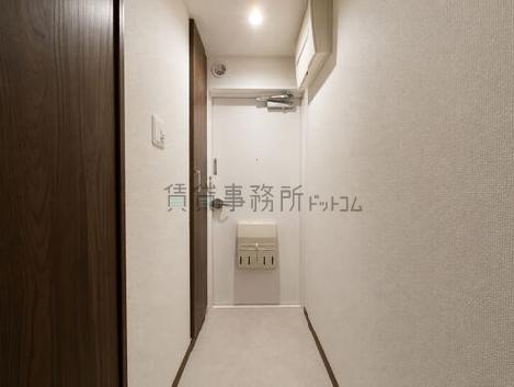 芝マンションの廊下