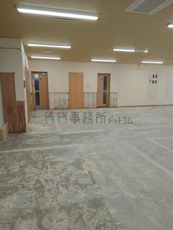 国米ビルの室内