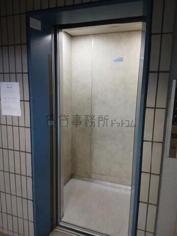 エレベーター
