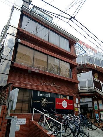新宿タウンプラザの外観写真