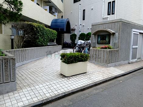 正面玄関
