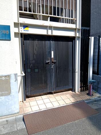 正面玄関