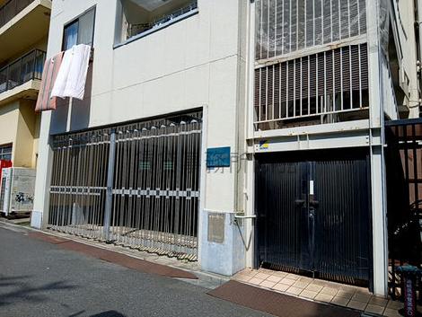 正面玄関
