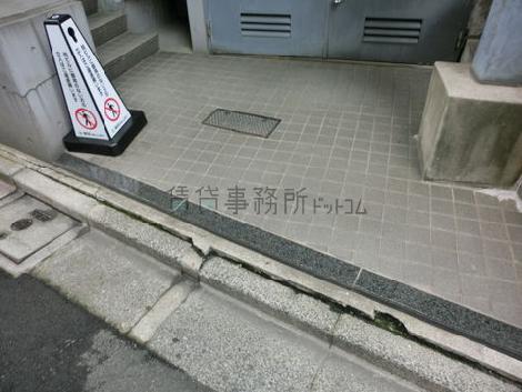 正面玄関