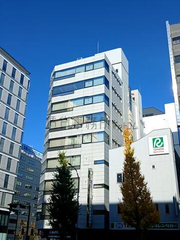 Is building（アイズビル）の外観写真