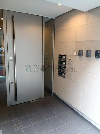 正面玄関