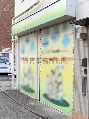 正面玄関