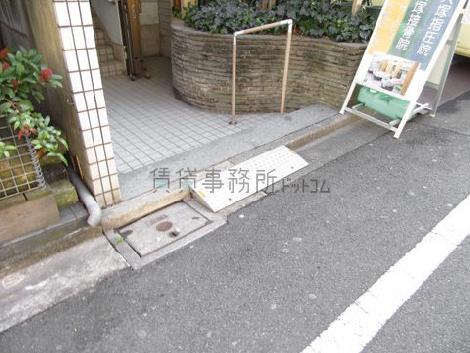正面玄関