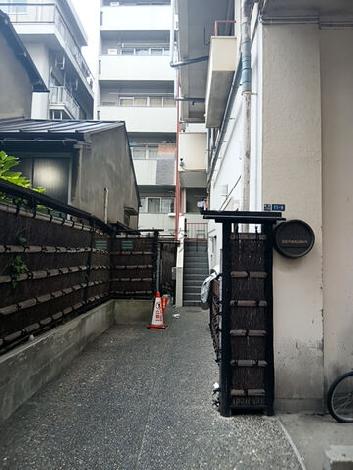 正面玄関