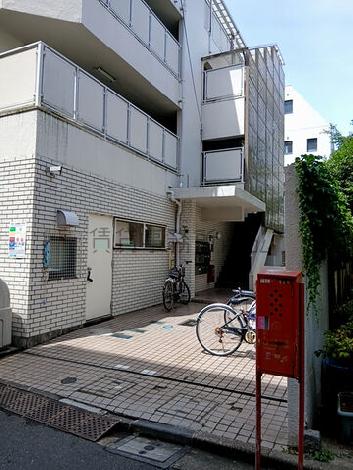 正面玄関