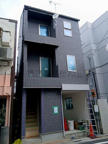太子堂2丁目ビルの外観写真