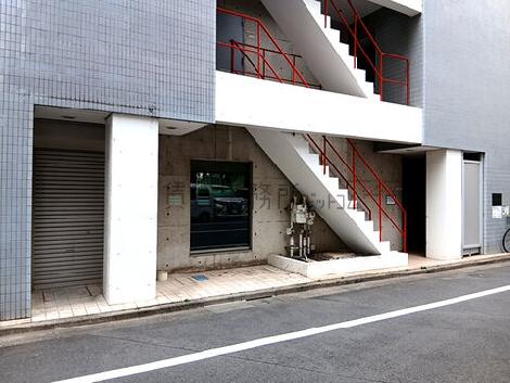 正面玄関