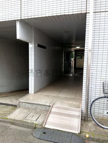 正面玄関
