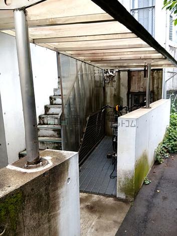 正面玄関