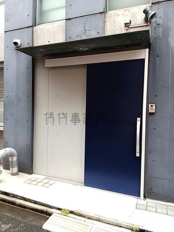 正面玄関