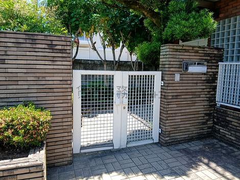 正面玄関