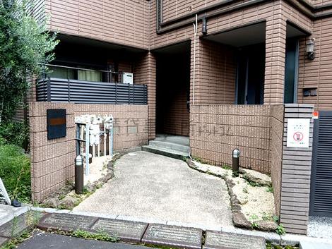 正面玄関