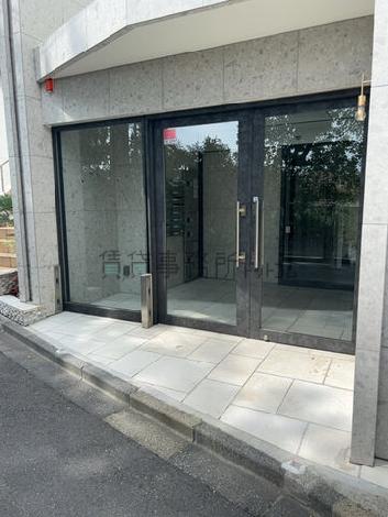 正面玄関
