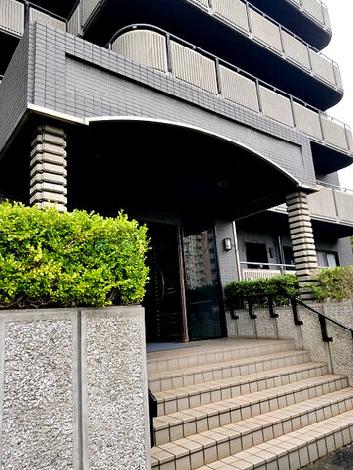 正面玄関