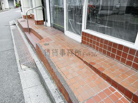 正面玄関