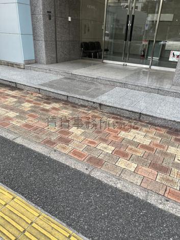 正面玄関