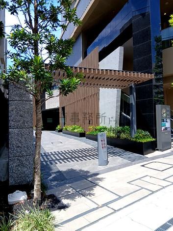 正面玄関