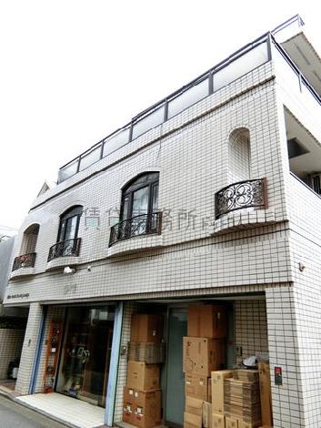 ホワイトキャッスル上鷺宮の外観写真