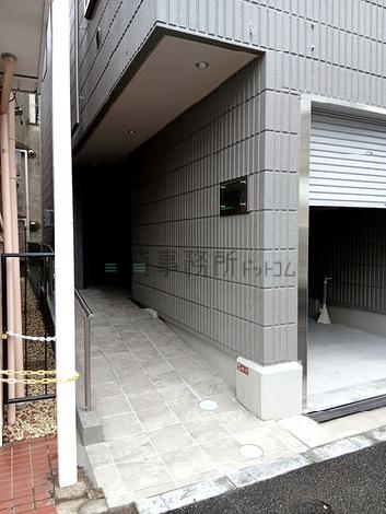 正面玄関