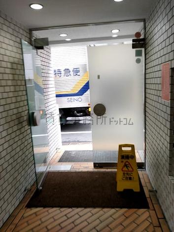 正面玄関